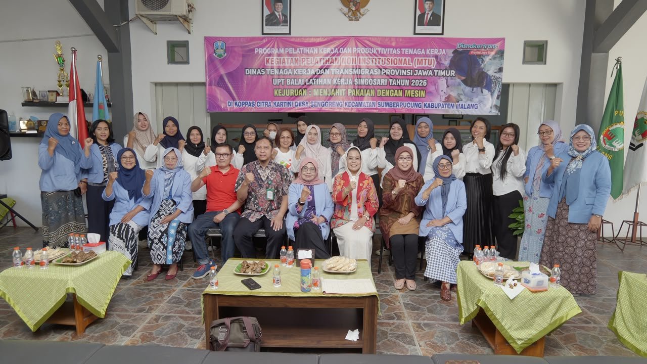 Pelatihan Menjahit BLK Singosari di Sumberpucung, Sri Untari Dorong Perempuan Bangun Usaha Mandiri