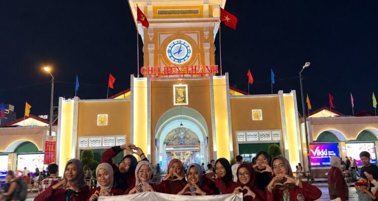 IMG-20260726-WA0099 Mahasiswa UMM Jadi Duta Bahasa dan Budaya Indonesia di Vietnam, Asah Kompetensi Mengajar di Kancah Internasional