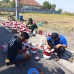Semangat Gotong Royong, Babinsa Lowokwaru dan Warga Bersihkan Lingkungan Sambut HUT Ke-81 Kemerdekaan RI