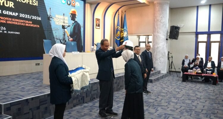 FT UB Kukuhkan 69 Insinyur Profesional, Siapkan SDM Berintegritas untuk Menjawab Tantangan Indonesia Emas 2045