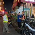 Patroli Dialogis Malam Hari, Babinsa Jatimulyo Perkuat Kemitraan Strategis dengan Warga