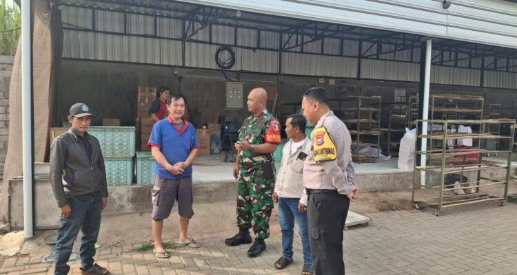 IMG-20260730-WA0109 Babinsa Kedungkandang Dampingi Koordinasi Perizinan dan Legalitas Gudang Dupa di Kelurahan Buring
