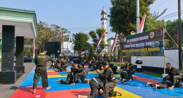 Uji Kenaikan Tingkat Pencak Silat Militer Kodim 0833, Tempa Kemampuan Teknik dan Jiwa Ksatria Prajurit