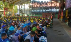 babinsa Babinsa Madyopuro Tanamkan Karakter dan Jiwa Kepemimpinan Siswa Baru SMKN 6 Malang