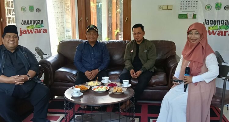 Podcast Jawara Komisi I DPRD Pasuruan Soroti Fenomena Aduan Viral di Media Sosial