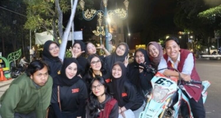 Kolaborasi Artheera dan Diarch Hadirkan MotoBooth, Mini Exhibition Moto East Java Ramaikan Kayutangan Heritage
