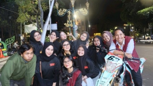 Kolaborasi Artheera dan Diarch Hadirkan MotoBooth, Mini Exhibition Moto East Java Ramaikan Kayutangan Heritage