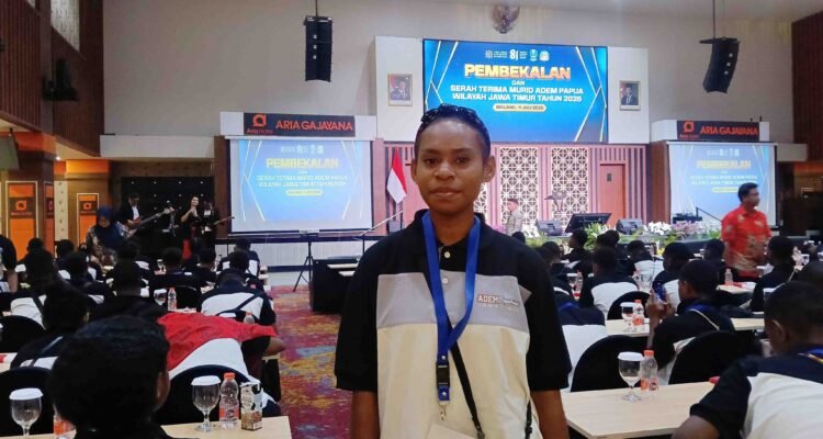 Raih Beasiswa ADEM ke Jawa Timur, Anak Nelayan Asal Papua Siap Wujudkan Mimpi dan Membanggakan Orang Tua