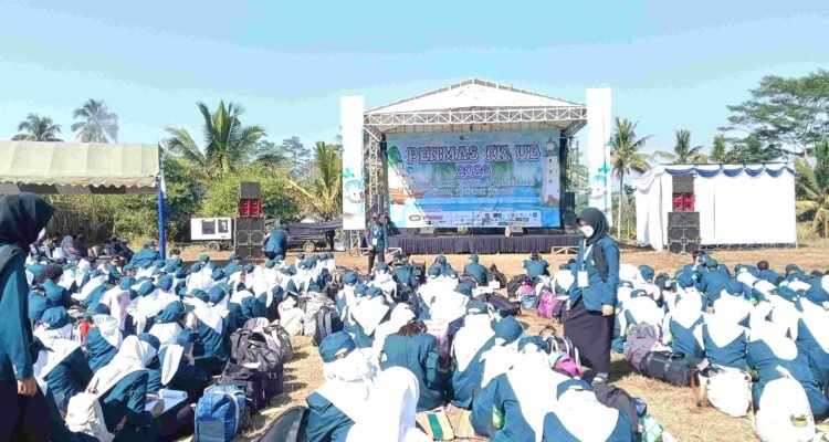 Ratusan Mahasiswa Baru FK UB Mengabdi di Desa Permanu, PENMAS 2026 Hadirkan Layanan Kesehatan hingga Edukasi Masyarakat