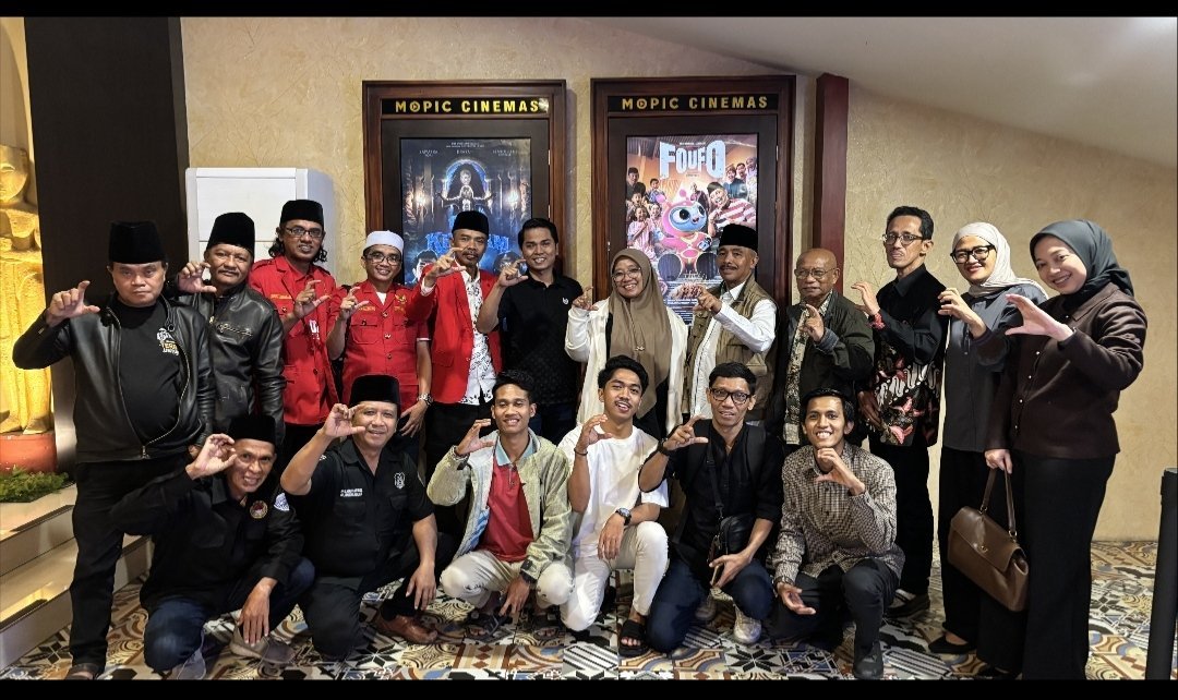Pererat Silaturahmi, DPC PKB Kota Malang Nobar Film Foufo Bersama Tokoh Masyarakat Madura