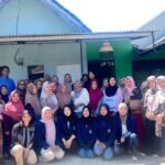 Dosen Polinema Latih PKK Desa Talok Olah Minyak Jelantah Jadi Lilin Aromaterapi dan Sabun Bernilai Ekonomi
