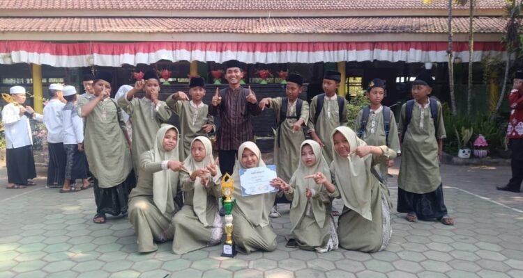 SDN 02 Permanu Juara 1 Lomba Banjari se-Kecamatan Pakisaji, Bukti Pembinaan Seni Islami Berbuah Prestasi