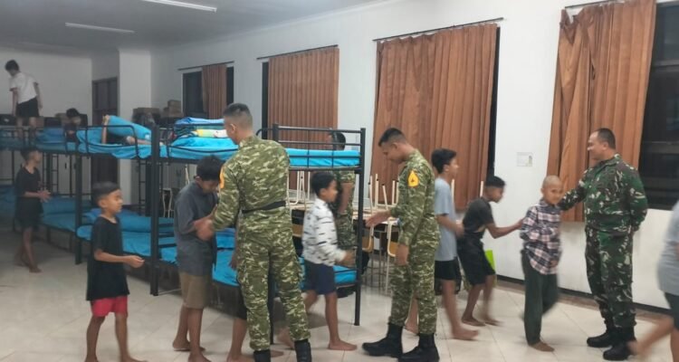 Kodim 0833 Sambut Taruna Akmil, Perkuat Pendidikan Karakter Siswa Sekolah Rakyat Kota Malang