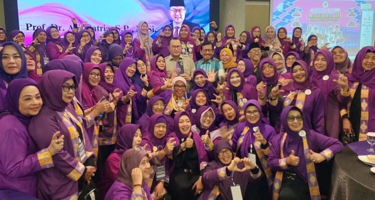 Peran Strategis ALISA Khadijah ICMI Jatim di Rakernas III: Dorong Hilirisasi Inovasi dan Penguatan UMKM Halal