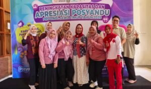 IMG-20260806-WA0120 Ketua Komisi E DPRD Jatim Sri Untari Dorong Penguatan Peran Kader Posyandu sebagai Garda Terdepan Layanan Kesehatan