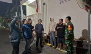 Patroli Malam Babinsa Tunggulwulung Sapa Warga, Jaga Kondusivitas Wilayah