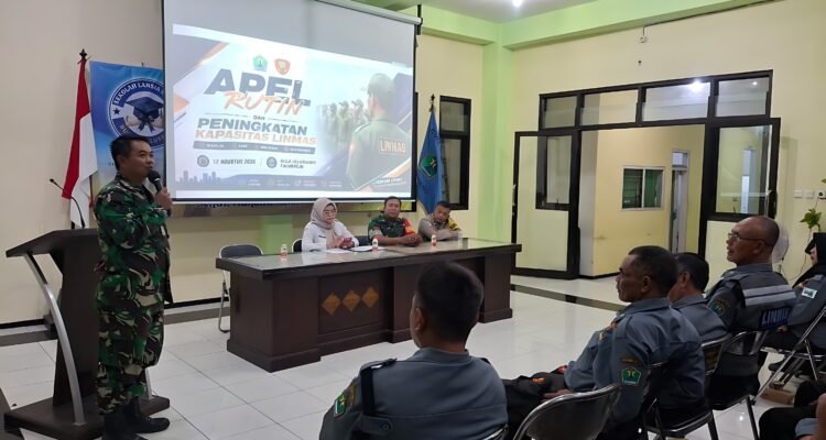 IMG-20260814-WA0075 Babinsa Tulusrejo Bekali Satlinmas, Perkuat Kedisiplinan dan Kesiapsiagaan