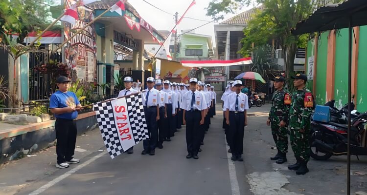 Babinsa Koramil Klojen Dampingi Lomba PBB Siswa SMP Negeri 9 Malang