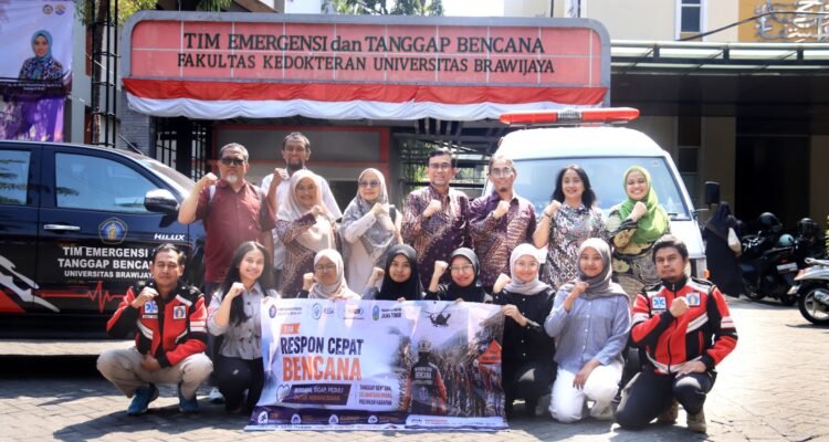 UB Berangkatkan Bantuan Logistik untuk Masyarakat Terdampak Bencana di NTT
