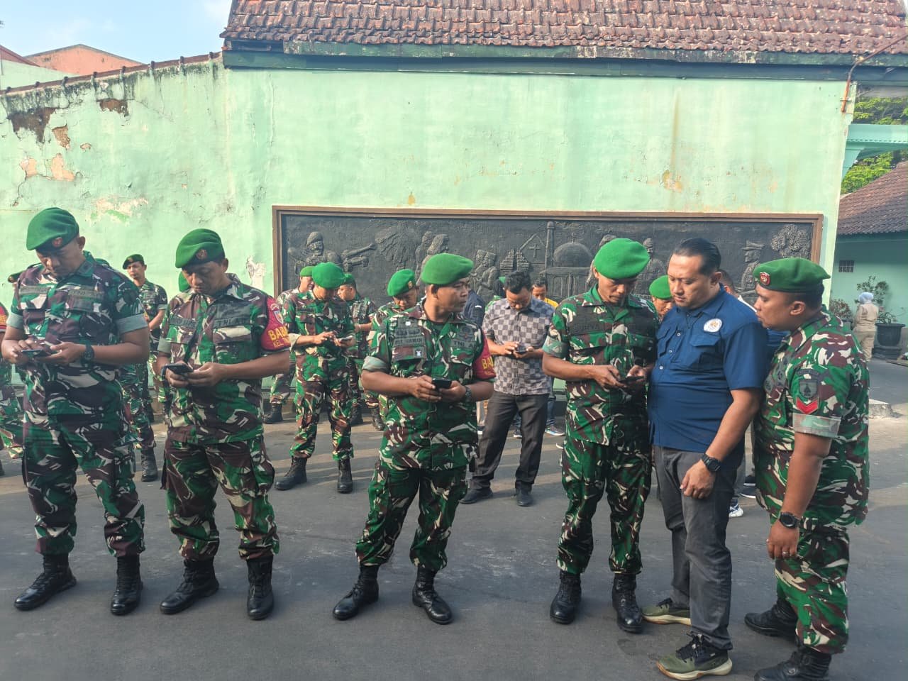 Kodim 0833 Perkuat Literasi Bermedia Sosial, Prajurit Diajak Bijak Saring Informasi