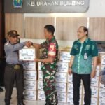 Babinsa Blimbing Salurkan Bingkisan untuk Linmas, Bentuk Apresiasi atas Dedikasi