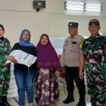Babinsa Bunulrejo Pastikan Bantuan Pangan Tepat Sasaran