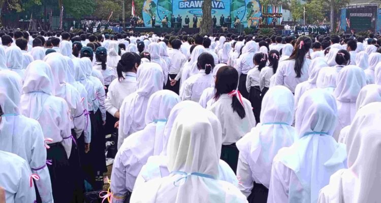 Lautan 17.300 Maba Kepung Kampus UB, PK2MABA Raja Brawijaya Resmi Dibuka
