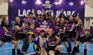 c1_20260810_18143294 Goyang Panggung GOR Ken Arok, SIXSTAR SMAN 6 Kota Malang Sabet Juara 2 AXIS Nation Cup 2026