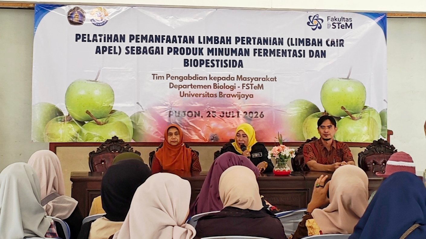 UB Latih UMKM dan Petani Pujon Olah Limbah Cair Apel Jadi Minuman Fermentasi dan Biopestisida
