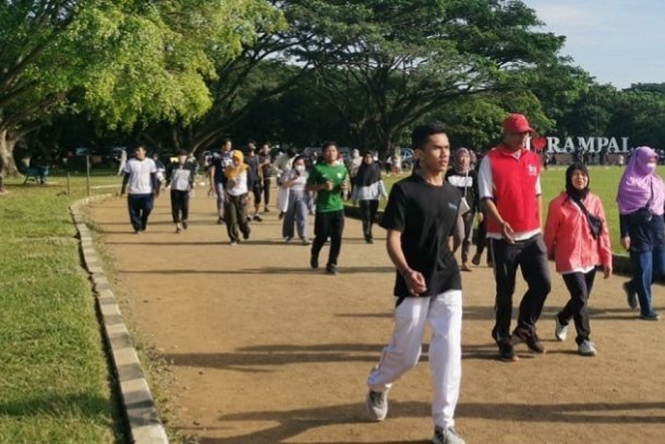 Tak Perlu Mahal, Ahli Gizi Ungkap Rahasia Hidup Sehat: Cukup Jalan Kaki dan Atur Porsi Makan