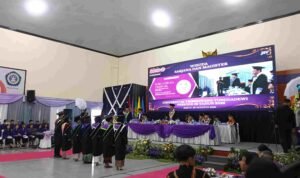 400 Wisudawan UNITRI, Yosep Perianto Raih Predikat Terbaik Universitas