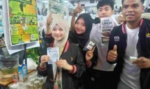 c1_20260831_10050346 Mahasiswa KKN UMM Ubah Limbah Kayu dan Sampah Organik Jadi Produk Bernilai di Junrejo