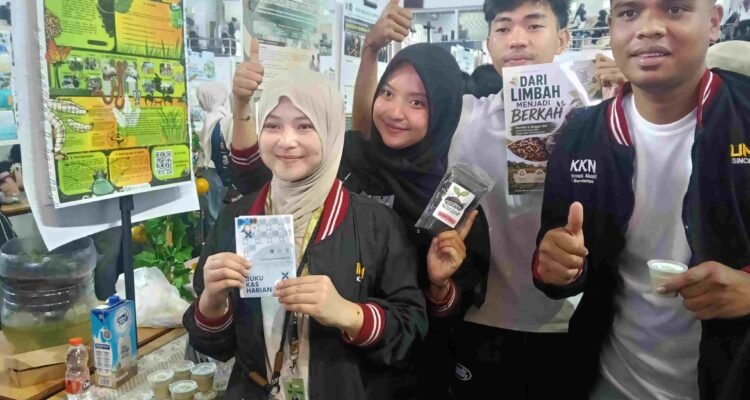 Mahasiswa KKN UMM Ubah Limbah Kayu dan Sampah Organik Jadi Produk Bernilai di Junrejo