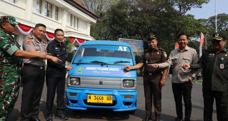 IMG-20260831-WA0089 66 Angkutan Pelajar Gratis Resmi Beroperasi di Kota Malang, Sasar 15 Rute dan Tekan Kemacetan