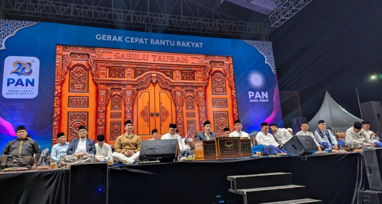 Puluhan Ribu Jemaah Padati Kanjuruhan, Gus Iqdam: Jangan Jadi Penyakit bagi Orang Lain