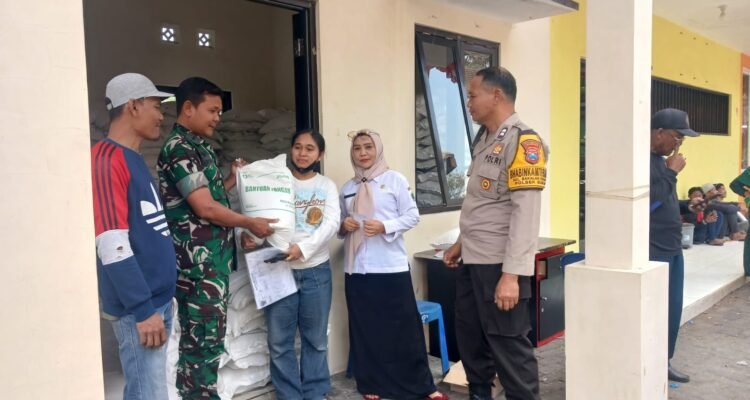 532 KPM di Bakalankrajan Terima Bantuan Pangan, Babinsa Pastikan Penyaluran Tertib