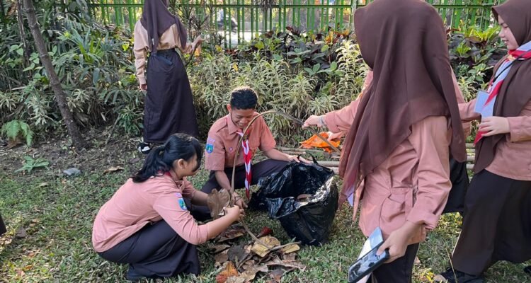 IMG-20260904-WA0052 Bukan Sekadar Bersih-Bersih, Jumat Bersih SMAN 6 Kota Malang Tanamkan Karakter Siswa