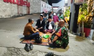 IMG-20260917-WA0034 Patroli Malam Babinsa Buring, Sertu Arief Serap Keluhan Warga