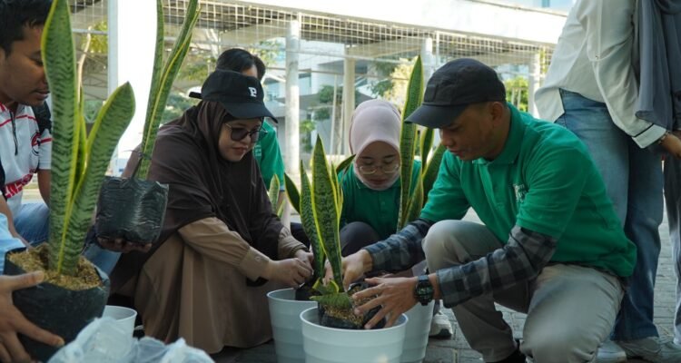 Hari Ozon Sedunia, UM Tanam Pohon dan Perkuat Komitmen Green Campus