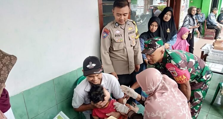 IMG-20260919-WA0066 Babinsa Kotalama Turun Langsung Dampingi Posyandu, Dekat dengan Warga