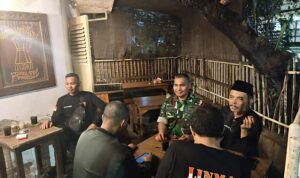 IMG-20260921-WA0033 Bukan Sekadar Patroli, Babinsa Klojen Bangun Kedekatan Lewat Dialog Warga