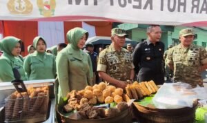 Bazar Murah HUT ke-81 TNI, Kodim 0833 Bantu Warga dan Gerakkan UMKM Malang