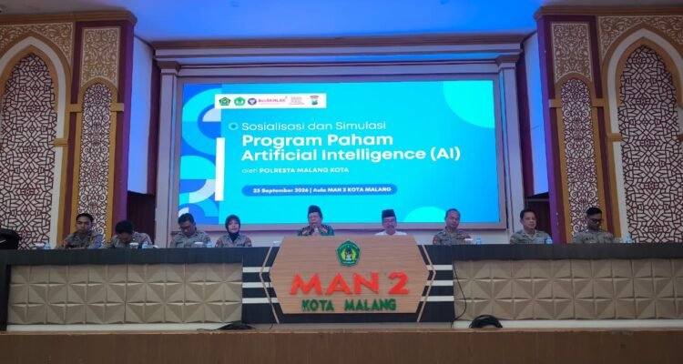 IMG-20260925-WA0072 Polresta Malang Kota Bekali Siswa MAN 2 dengan Etika dan Kecakapan AI