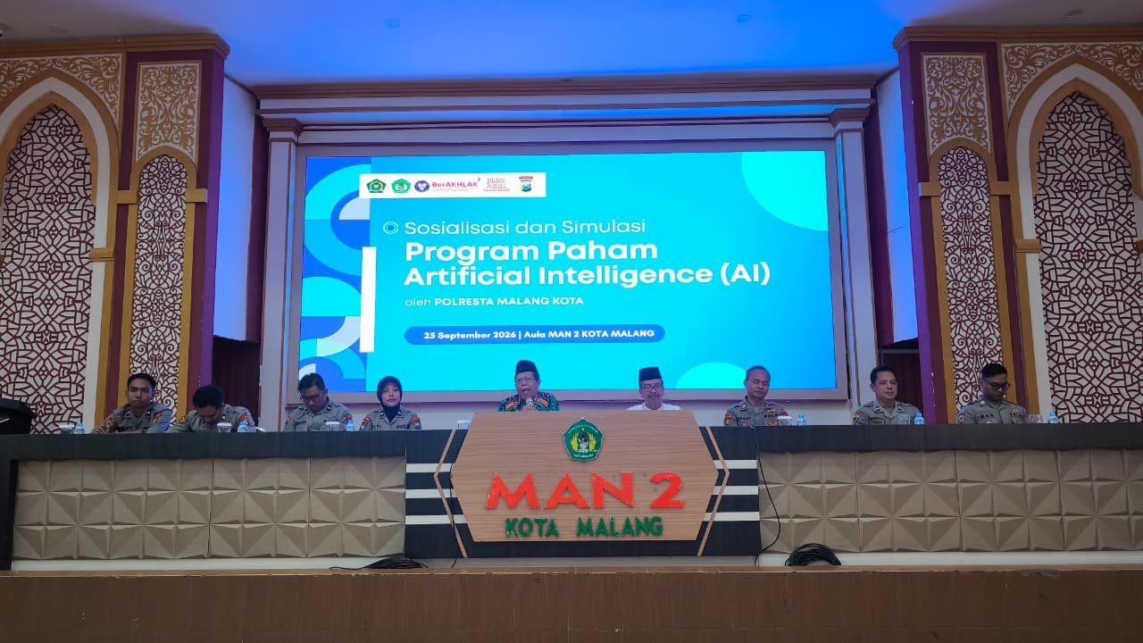 Polresta Malang Kota Bekali Siswa MAN 2 dengan Etika dan Kecakapan AI