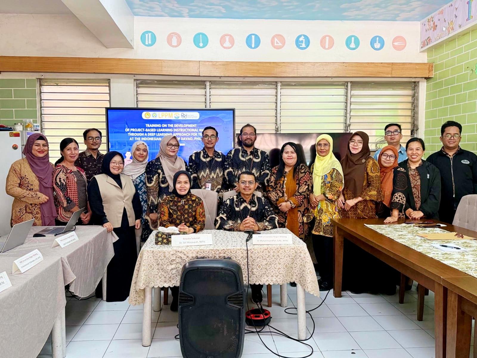 Dosen PPG UM Tembus Davao, Bekali Guru dengan Deep Learning, PjBL dan AI