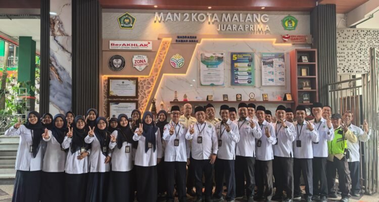 Tendik MAN 2 Kota Malang Didorong Profesional, Kompak, dan Perkuat Layanan