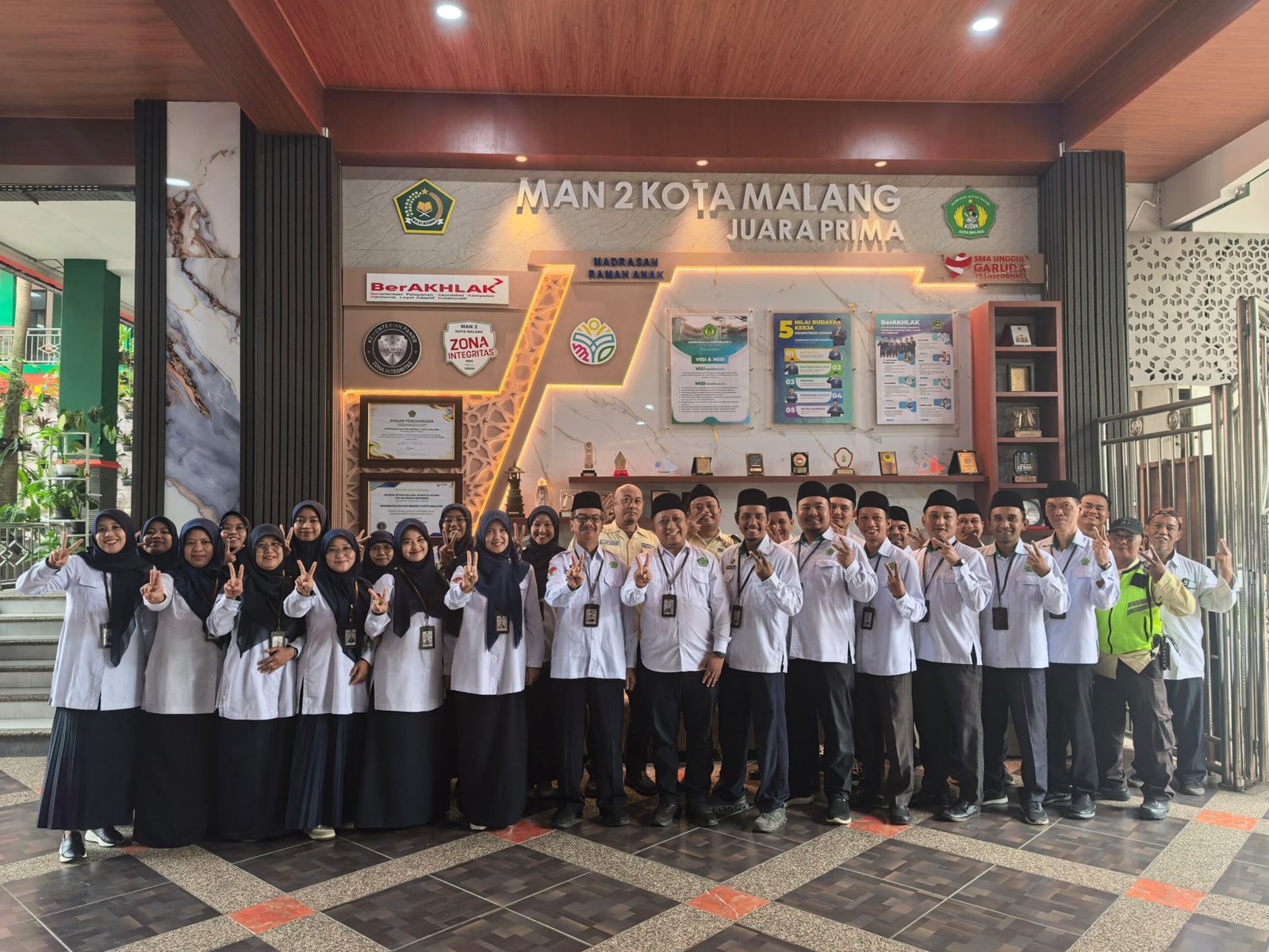 Tendik MAN 2 Kota Malang Didorong Profesional, Kompak, dan Perkuat Layanan
