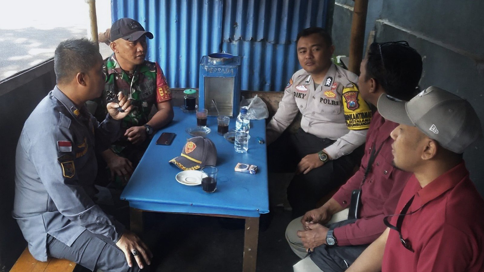 Babinsa dan Bhabinkamtibmas Kotalama Perkuat Komunikasi Warga untuk Jaga Kondusivitas