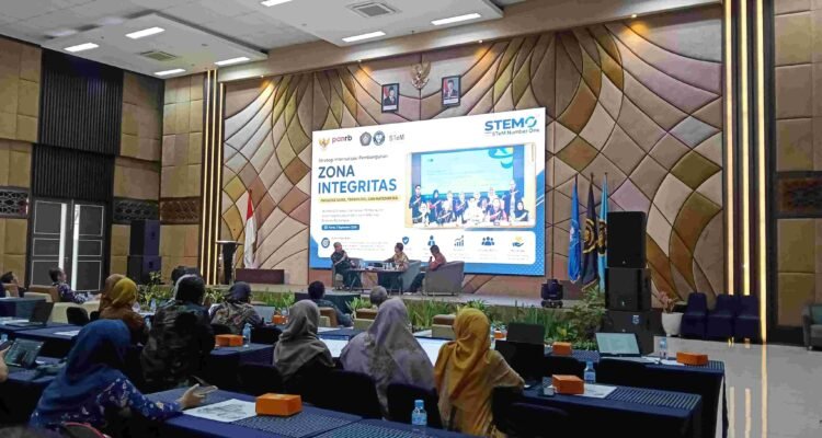 Zona Integritas Perguruan Tinggi Jangan Berhenti di Predikat, Harus Berdampak ke Masyarakat