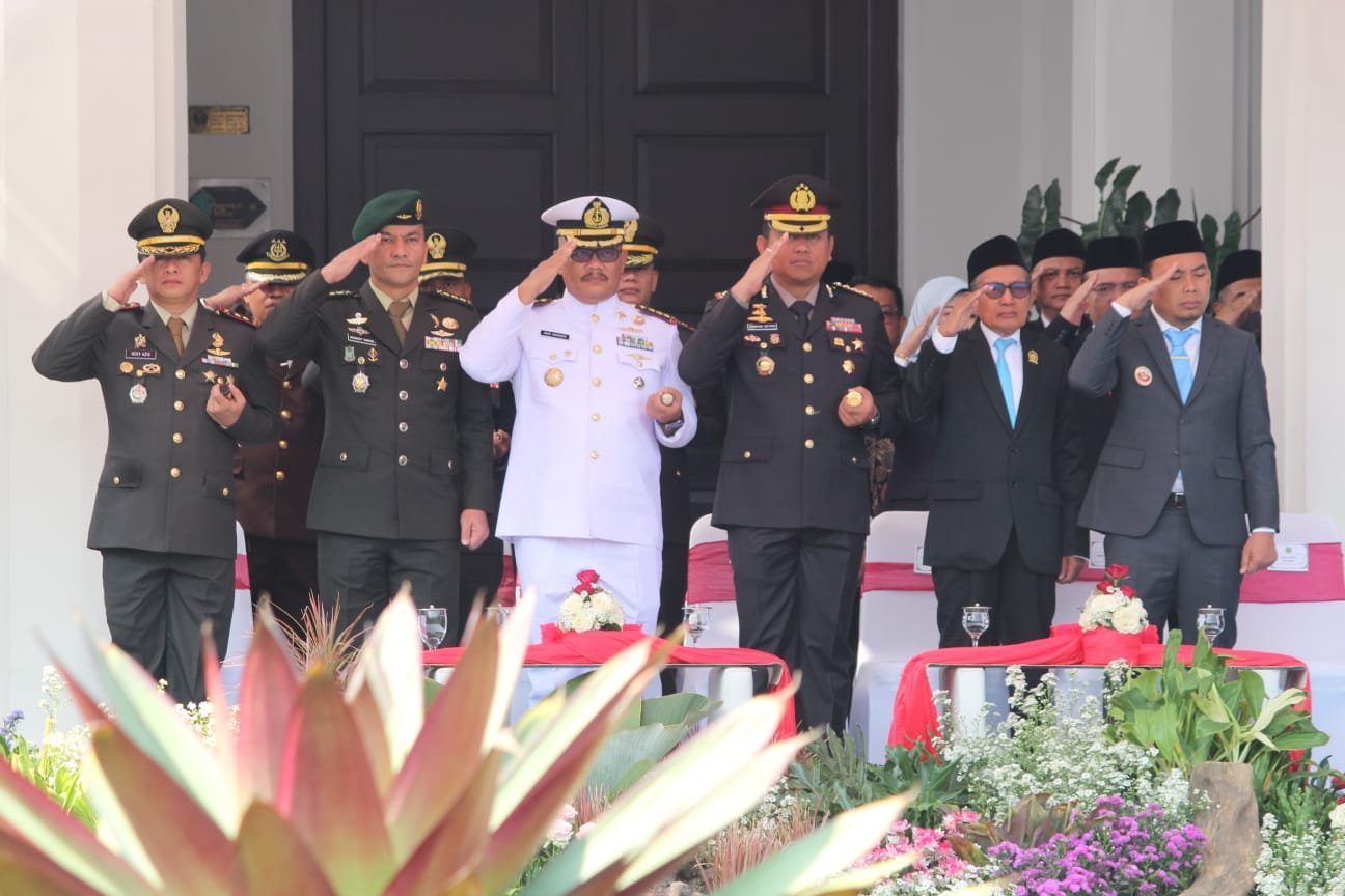 Dandim 0833 Hadiri Upacara Hari Kesaktian Pancasila di Balai Kota Malang